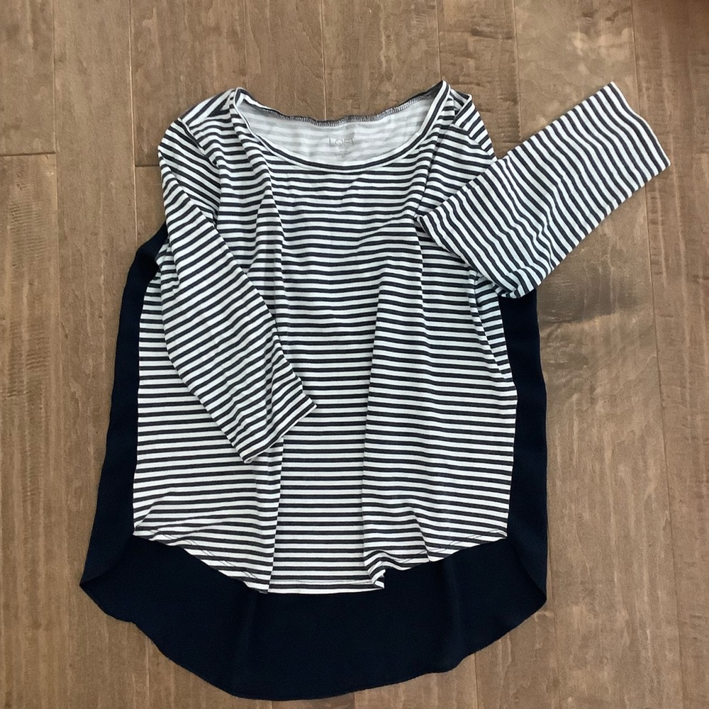 LOFT Outlet Navy and White Striped Tee, Size M, Petite
